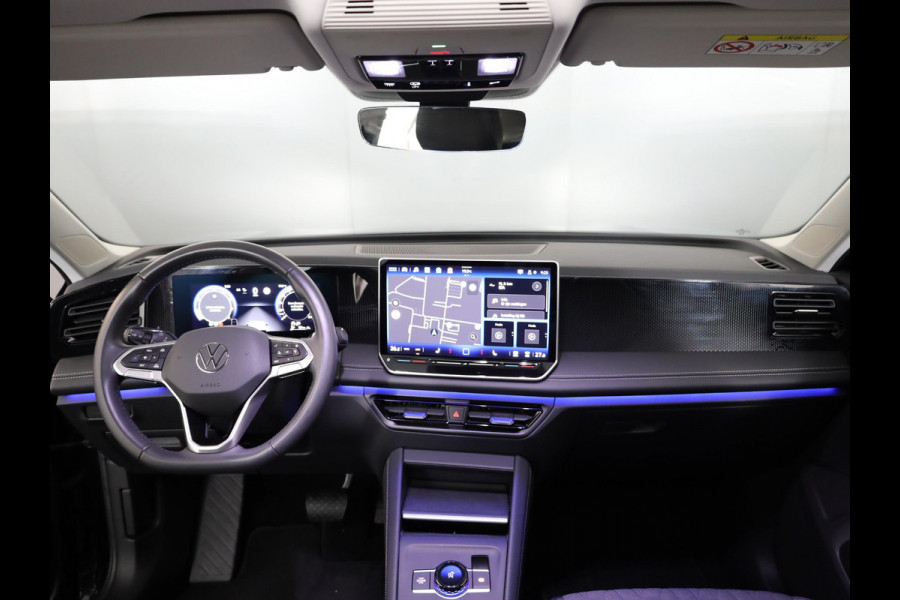 Volkswagen Tiguan 1.5 eTSI Life Edition 130 pk Automaat (DSG) | Verlengde garantie | Navigatie | Panoramadak | Elektr. trekhaak | Parkeersensoren (Park assist) | Achteruitrijcamera |