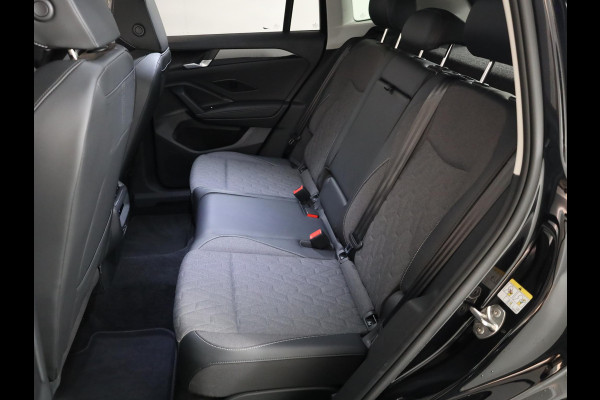 Volkswagen Tiguan 1.5 eTSI Life Edition 130 pk Automaat (DSG) | Verlengde garantie | Navigatie | Panoramadak | Elektr. trekhaak | Parkeersensoren (Park assist) | Achteruitrijcamera |