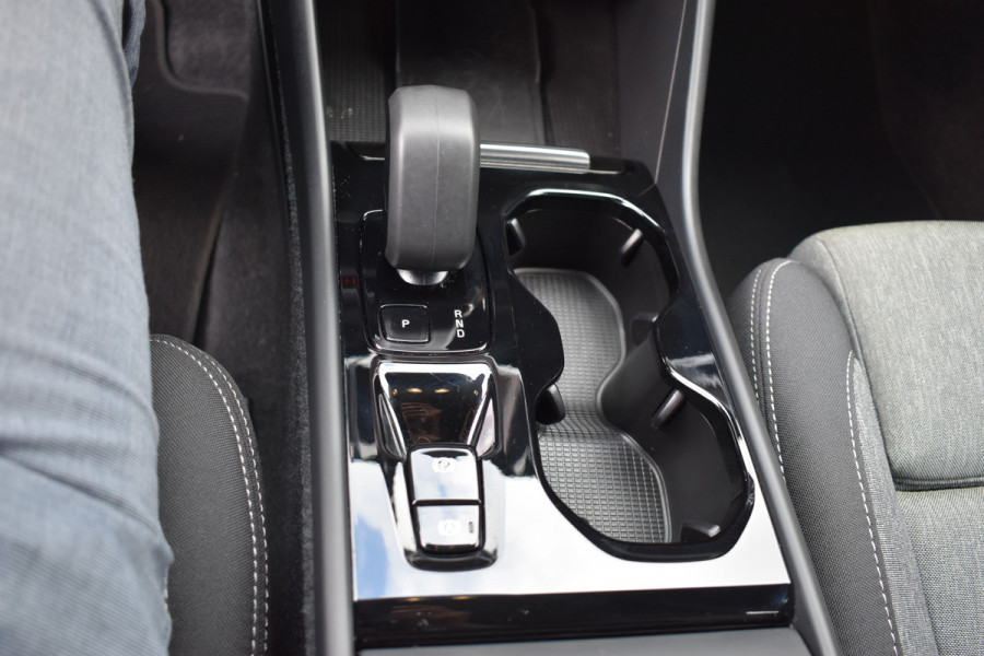 Volvo XC40 B4 211PK Plus Dark BLIS | ACC | Harman&Kardon | Keyless | Park Assist | Verwarmbare voorruit  | Trekhaak