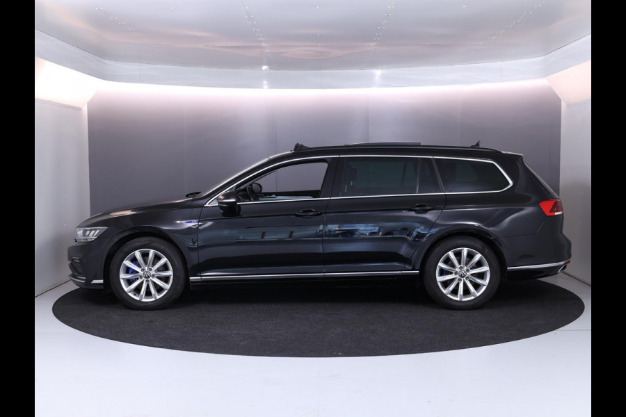 Volkswagen Passat Variant 1.4 TSI PHEV GTE Business 218 pk Automaat (DSG) | Navigatie | Panoramadak | Parkeersensoren | Achteruitrijcamera | Adaptieve cruise control | Stoelverwarming |