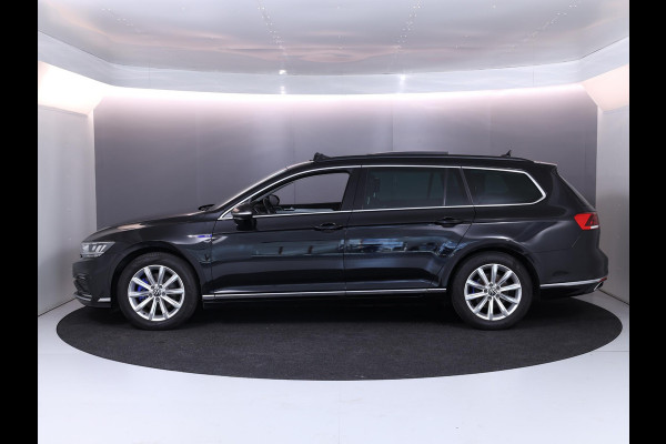 Volkswagen Passat Variant 1.4 TSI PHEV GTE Business 218 pk Automaat (DSG) | Navigatie | Panoramadak | Parkeersensoren | Achteruitrijcamera | Adaptieve cruise control | Stoelverwarming |