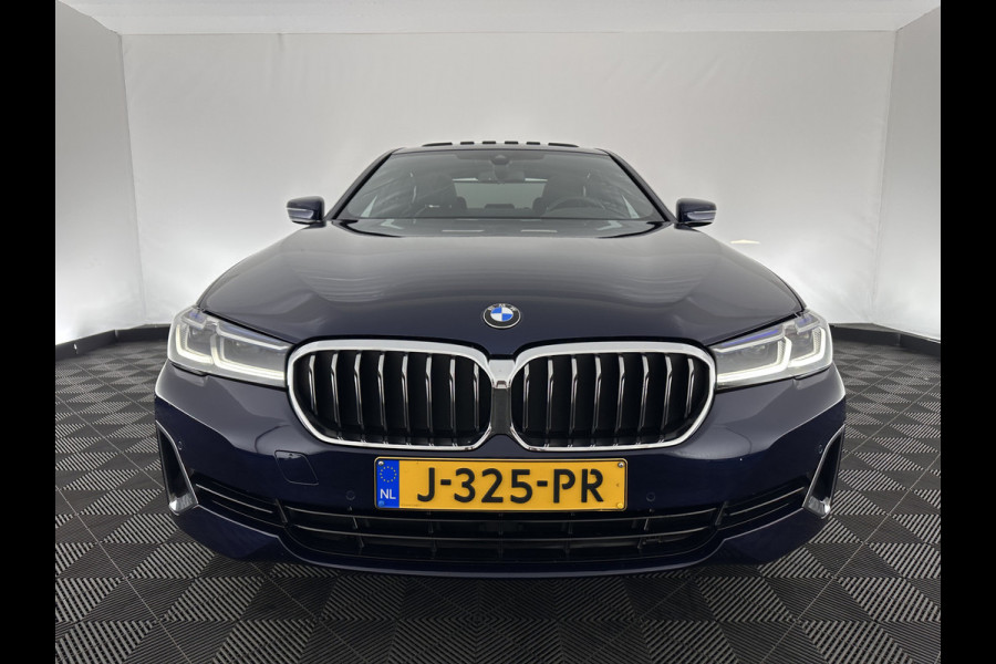 BMW 5 Serie 540i xDrive High Executive Edition (INCL-BTW ) Aut.*PANO | LUXURY-LEATHER | LASER-LIGHT | BOWERS&WILKINS-AUDIO | MEMORY-PACK | HEATED/COOLED-COMFORTSEATS | DIGI-COCKPIT | NAVI-FULLMAP | SHIFT-PADDLES | CRUISE | 18''ALU*
