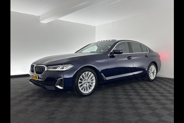 BMW 5 Serie 540i xDrive High Executive Edition (INCL-BTW ) Aut.*PANO | LUXURY-LEATHER | LASER-LIGHT | BOWERS&WILKINS-AUDIO | MEMORY-PACK | HEATED/COOLED-COMFORTSEATS | DIGI-COCKPIT | NAVI-FULLMAP | SHIFT-PADDLES | CRUISE | 18''ALU*