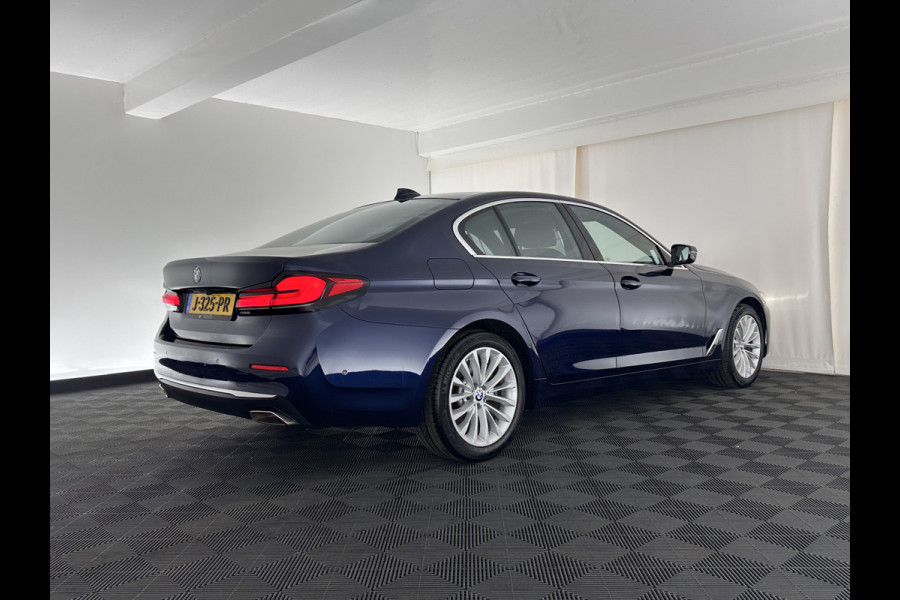 BMW 5 Serie 540i xDrive High Executive Edition (INCL-BTW ) Aut.*PANO | LUXURY-LEATHER | LASER-LIGHT | BOWERS&WILKINS-AUDIO | MEMORY-PACK | HEATED/COOLED-COMFORTSEATS | DIGI-COCKPIT | NAVI-FULLMAP | SHIFT-PADDLES | CRUISE | 18''ALU*
