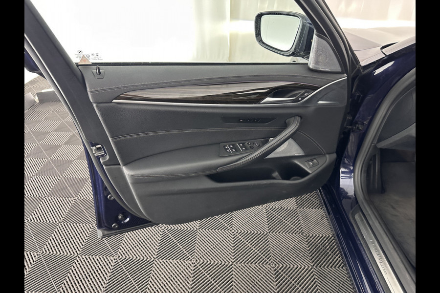 BMW 5 Serie 540i xDrive High Executive Edition (INCL-BTW ) Aut.*PANO | LUXURY-LEATHER | LASER-LIGHT | BOWERS&WILKINS-AUDIO | MEMORY-PACK | HEATED/COOLED-COMFORTSEATS | DIGI-COCKPIT | NAVI-FULLMAP | SHIFT-PADDLES | CRUISE | 18''ALU*