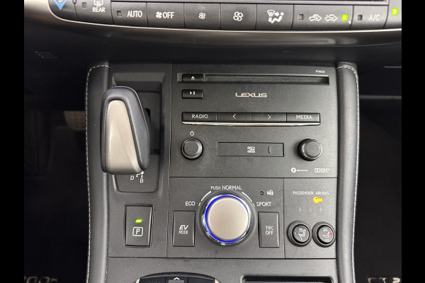 Lexus CT 200h Edition-30 Aut. *FULL-LED | ALCANTARA | NAVI-FULLMAP | HEATED-COMFORTSEATS | CAMERA | KEYLESS | ECC | LANE-ASSIST | PDC | ADAPTIVE-CRUISE | TOWBAR | PREMIUM-HIFI | 16"ALU*