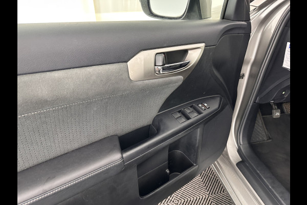 Lexus CT 200h Edition-30 Aut. *FULL-LED | ALCANTARA | NAVI-FULLMAP | HEATED-COMFORTSEATS | CAMERA | KEYLESS | ECC | LANE-ASSIST | PDC | ADAPTIVE-CRUISE | TOWBAR | PREMIUM-HIFI | 16"ALU*