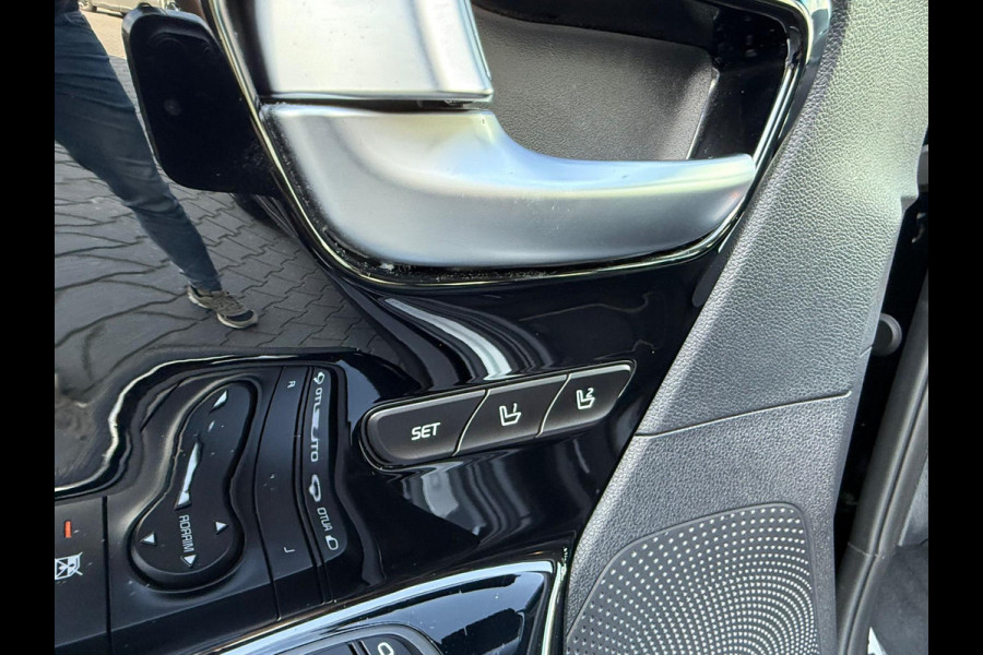 Kia e-Niro ExecutiveLine 64 kWh / Leder / Stoelairco / JBL / Camera
