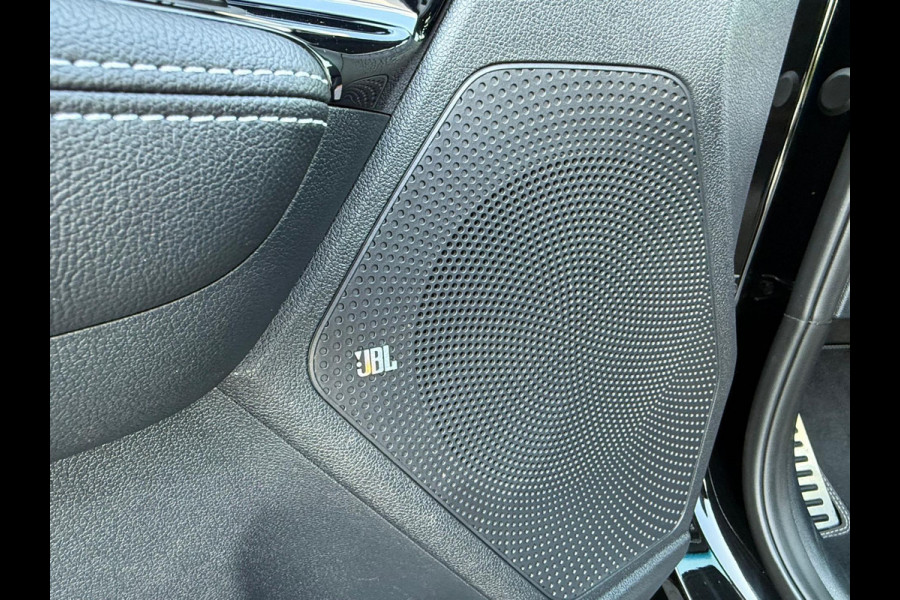 Kia e-Niro ExecutiveLine 64 kWh / Leder / Stoelairco / JBL / Camera
