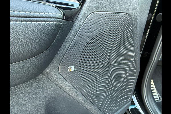 Kia e-Niro ExecutiveLine 64 kWh / Leder / Stoelairco / JBL / Camera
