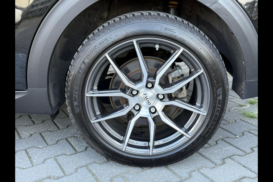 Kia e-Niro ExecutiveLine 64 kWh / Leder / Stoelairco / JBL / Camera