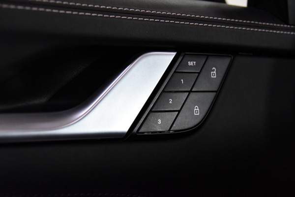 Porsche 911 3.8 Turbo S Keramisch, Burmester, Schuifkanteldak, Nightvision, 650PK