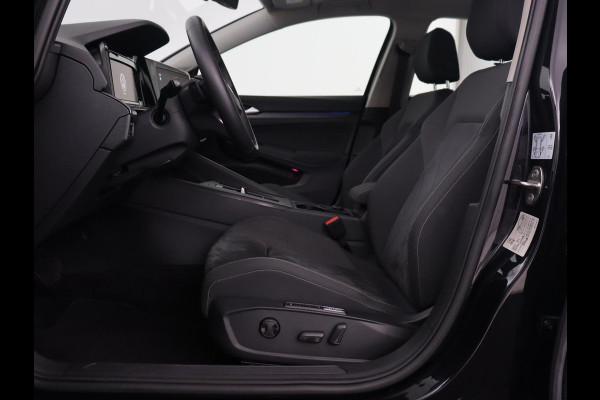 Volkswagen Golf 1.4 eHybrid Style | Head-Up | Trekhaak | Stoel & stuurverwarming | Massage | Adaptive cruise | Memory | Carplay | LED Plus | Navigatie | PHEV | Plug In