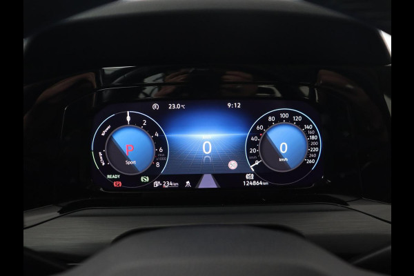 Volkswagen Golf 1.4 eHybrid Style | Head-Up | Trekhaak | Stoel & stuurverwarming | Massage | Adaptive cruise | Memory | Carplay | LED Plus | Navigatie | PHEV | Plug In