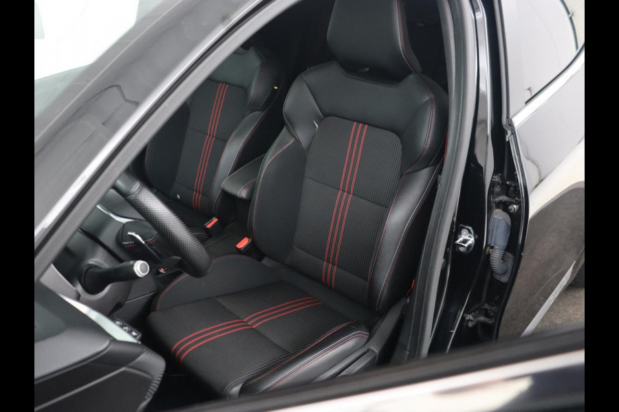 Renault Clio 1.3 TCe R.S. Line | Automaat | Stoelverwarming | 360 Camera | Sportstoelen | Carplay | Navigatie | Full LED | Keyless | Climate control | Cruise control