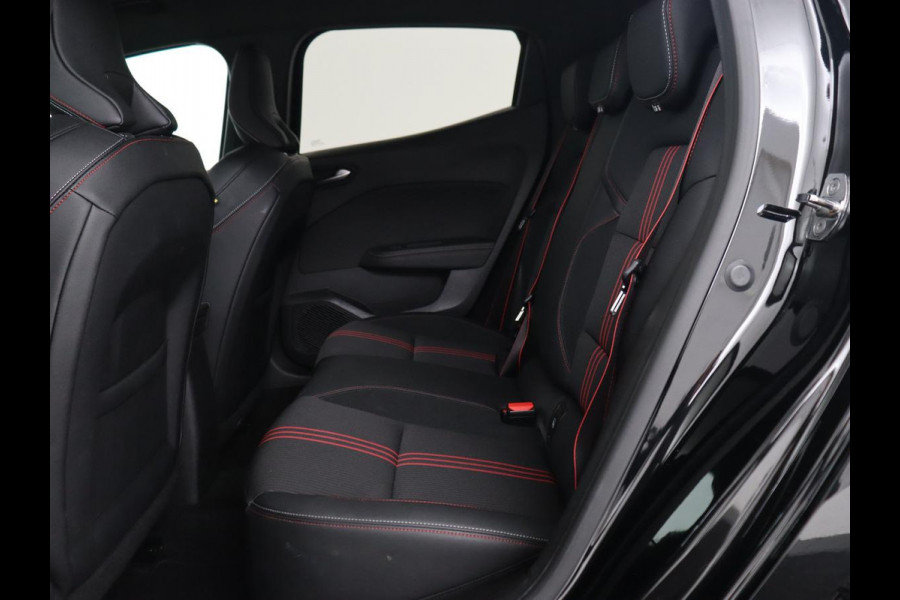 Renault Clio 1.3 TCe R.S. Line | Automaat | Stoelverwarming | 360 Camera | Sportstoelen | Carplay | Navigatie | Full LED | Keyless | Climate control | Cruise control