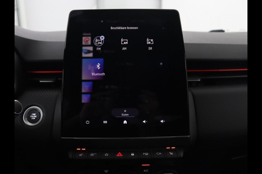 Renault Clio 1.3 TCe R.S. Line | Automaat | Stoelverwarming | 360 Camera | Sportstoelen | Carplay | Navigatie | Full LED | Keyless | Climate control | Cruise control