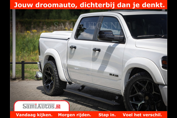 Dodge Ram 1500 Limited Night | 5.7 V8 Hemi Full Option | Comfortabele Dubbele Cabine met Royale 5 Zitplaatsen | De Meest Luxe en Volle Pick-Up in zijn Klasse | BPM vrij | Nu Leverbaar uit Voorraad | Voorraad Nr v45lpr