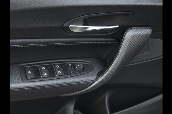 BMW 2 Serie Cabrio M240i xDrive - M-Performance Uitlaat - Harman Kardon - ACC - Camera
