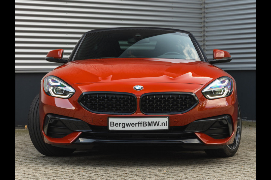 BMW Z4 Roadster sDrive20i Sportline - ACC - M-Sportzetels - Stoelverwarming - Adaptive LED - Hifi