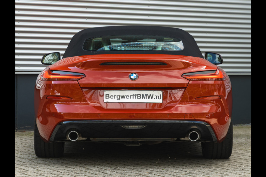 BMW Z4 Roadster sDrive20i Sportline - ACC - M-Sportzetels - Stoelverwarming - Adaptive LED - Hifi