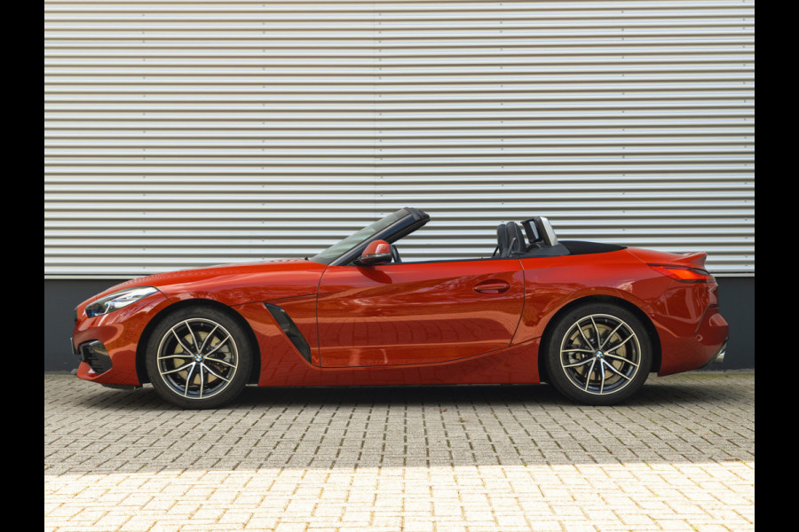 BMW Z4 Roadster sDrive20i Sportline - ACC - M-Sportzetels - Stoelverwarming - Adaptive LED - Hifi