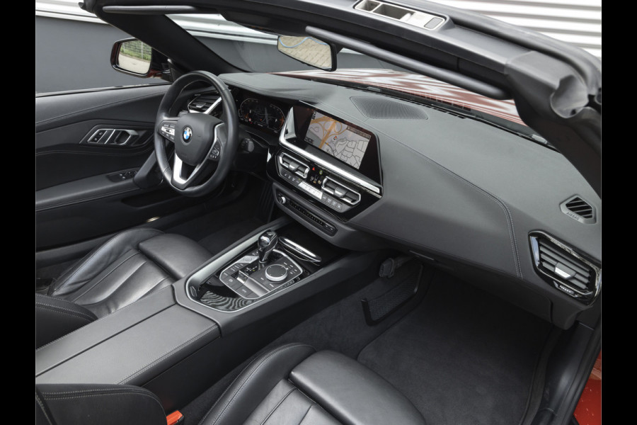 BMW Z4 Roadster sDrive20i Sportline - ACC - M-Sportzetels - Stoelverwarming - Adaptive LED - Hifi