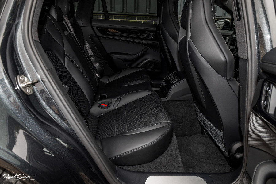 Porsche Panamera 2.9 4 E-Hybrid | 470 Pk | Nieuw model | SportDesign | Sport Chrono | Adaptieve Cruise | Memory | Matrix |