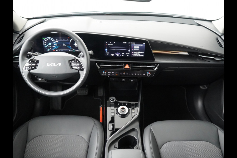Kia Niro EV DynamicLine 64.8 kWh Airco - Apple Carplay/Android Auto - Cruise Control Adaptief - Navigatie - File Assistent - Fabrieksgarantie tot 07-2031
