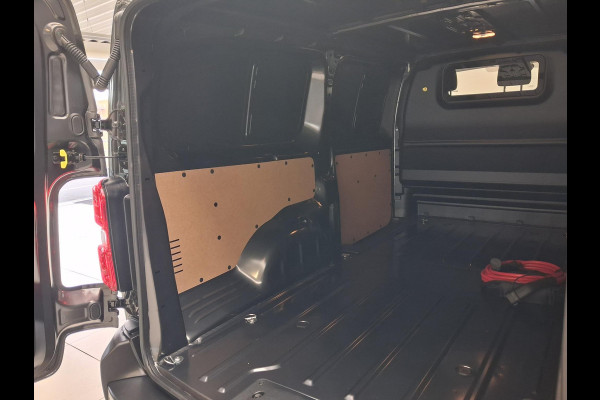 Opel Vivaro Electric L3 75 kWh | 0% rente | 8 jaar garantie | Surround View Pakket | Dodehoek detectie | Apple Carplay | camera | parkeersensoren voor & achter | Comfort scheidingswand | rijklaarprijs