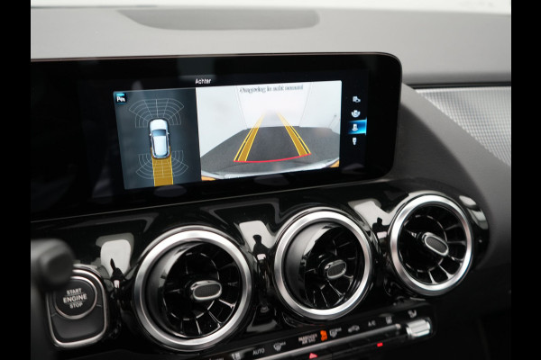 Mercedes-Benz GLA 250 e Progressive Plug In Hybrid 218pk Dealer O.H PHEV | Trekhaak af Fabriek | Panodak | Memory Stoel & Verwarmd | Apple Carplay | Widescreen Navi | Camera | BLIS | 18"L.M |