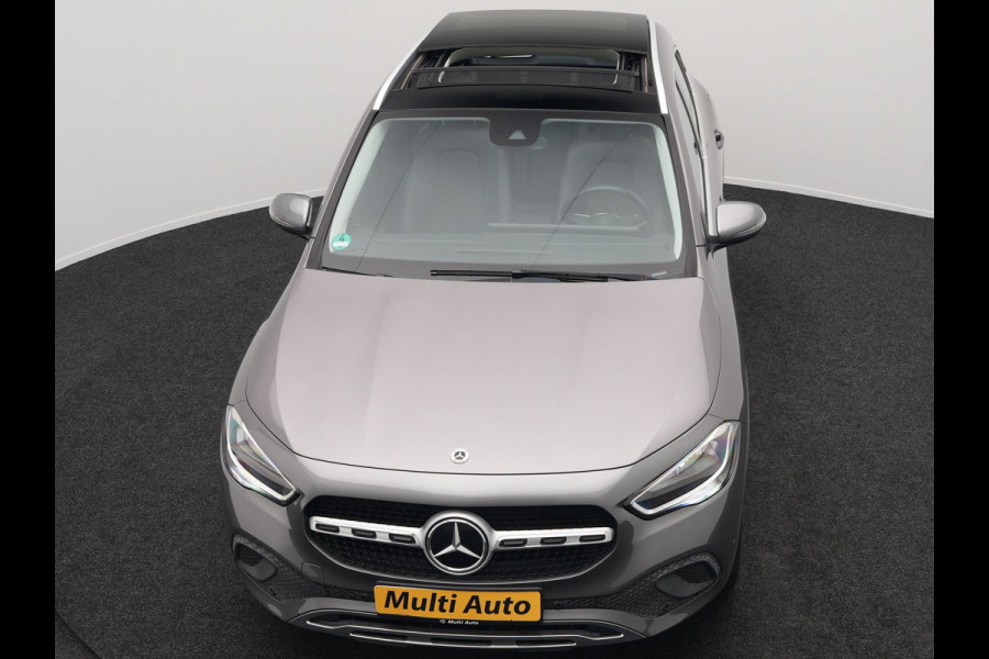 Mercedes-Benz GLA 250 e Progressive Plug In Hybrid 218pk Dealer O.H PHEV | Trekhaak af Fabriek | Panodak | Memory Stoel & Verwarmd | Apple Carplay | Widescreen Navi | Camera | BLIS | 18"L.M |
