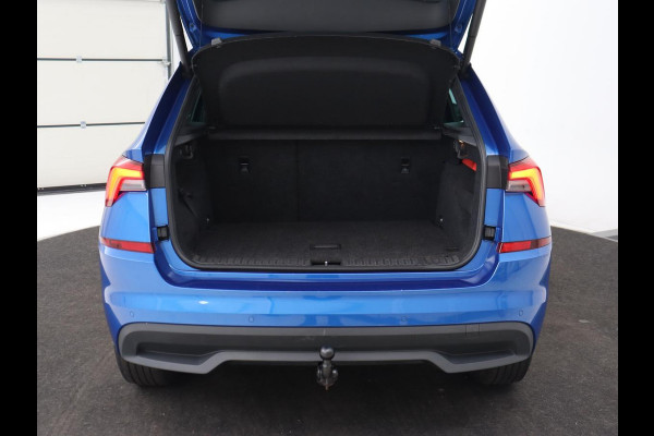 Škoda Kamiq 1.0 TSI Sport | Stoelverwarming | Virtual Cockpit | Camera | Adaptive cruise | Trekhaak | Verwarmde voorruit | Keyless | Full LED | Carplay | Navigatie