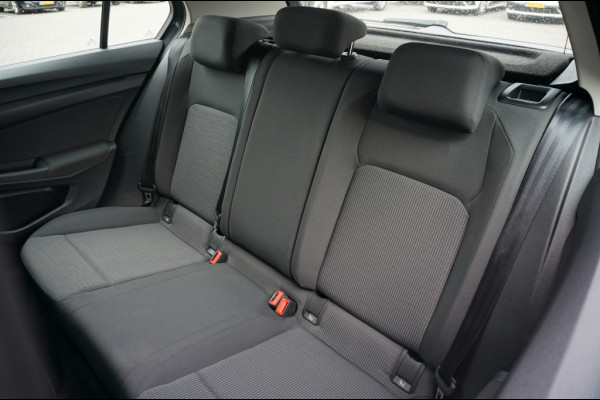 Volkswagen Golf 8 CARPLAY | PARKSENS V+A | CLIMA | 16'LMV | DAB+ | ORG NL