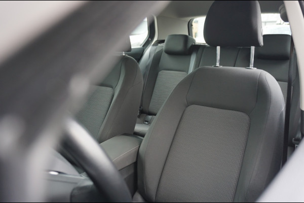 Volkswagen Golf 8 CARPLAY | PARKSENS V+A | CLIMA | 16'LMV | DAB+ | ORG NL