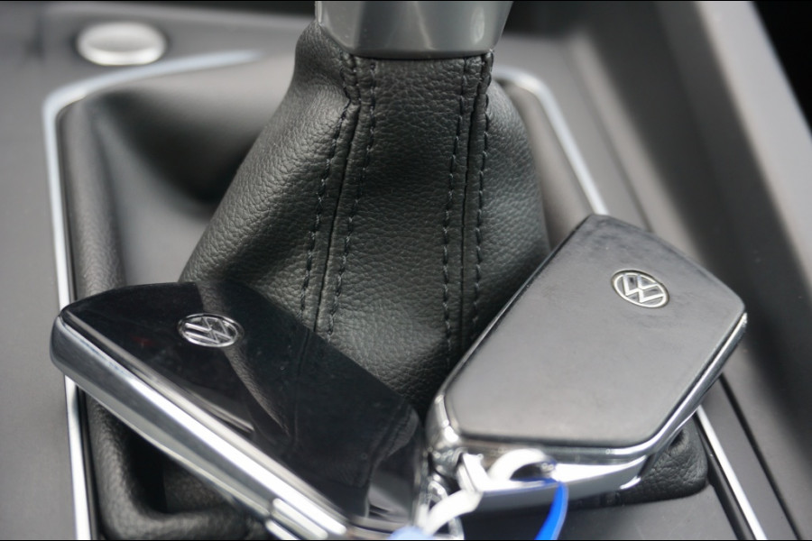 Volkswagen Golf 8 CARPLAY | PARKSENS V+A | CLIMA | 16'LMV | DAB+ | ORG NL