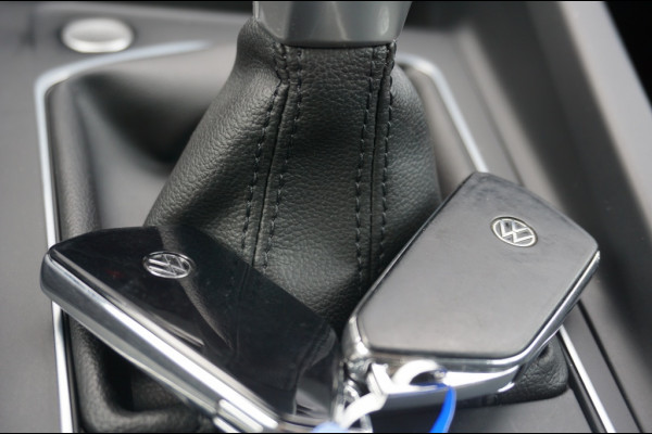 Volkswagen Golf 8 CARPLAY | PARKSENS V+A | CLIMA | 16'LMV | DAB+ | ORG NL