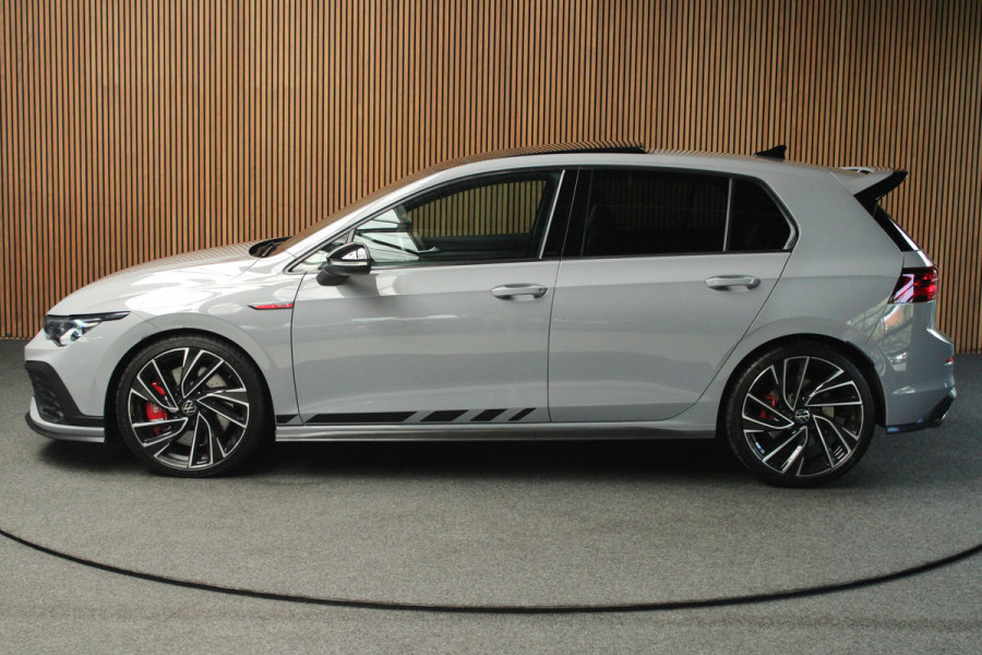 Volkswagen Golf 2.0 TSI GTI IQ light / Harman/Cardon / Panorama dak / Head up / Sfeer verlichting