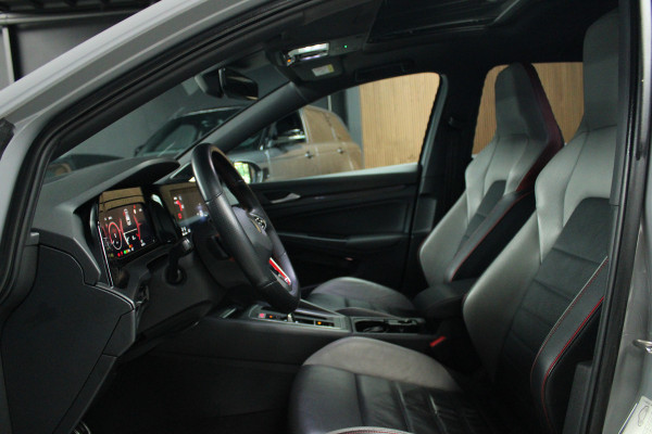 Volkswagen Golf 2.0 TSI GTI IQ light / Harman/Cardon / Panorama dak / Head up / Sfeer verlichting