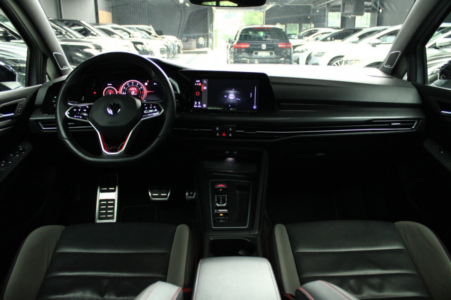 Volkswagen Golf 2.0 TSI GTI IQ light / Harman/Cardon / Panorama dak / Head up / Sfeer verlichting