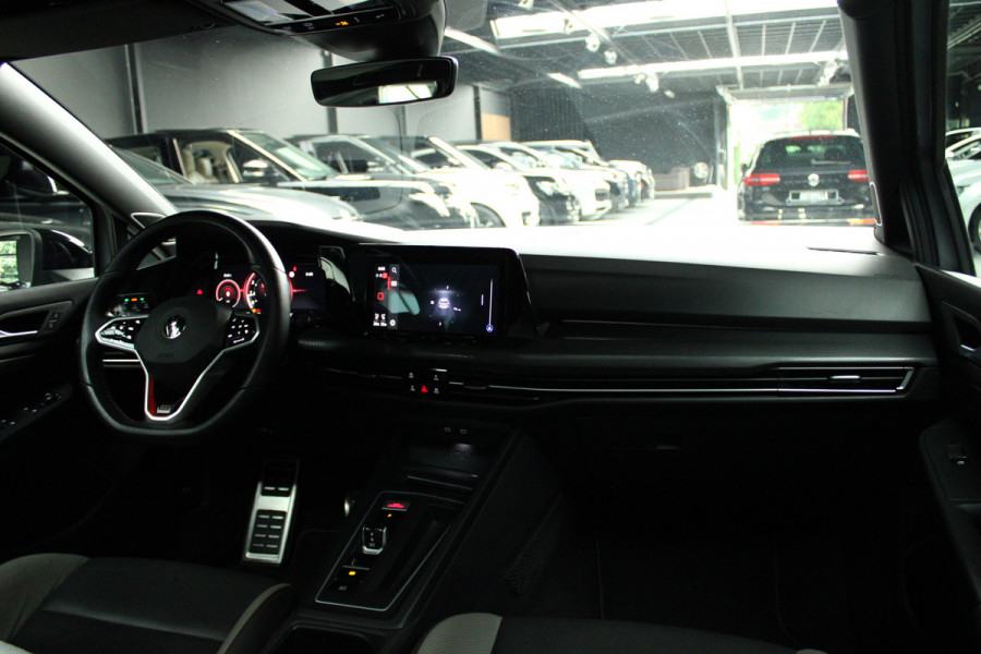 Volkswagen Golf 2.0 TSI GTI IQ light / Harman/Cardon / Panorama dak / Head up / Sfeer verlichting
