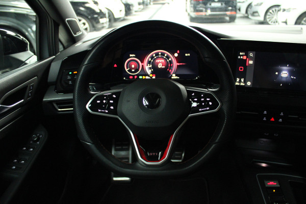 Volkswagen Golf 2.0 TSI GTI IQ light / Harman/Cardon / Panorama dak / Head up / Sfeer verlichting