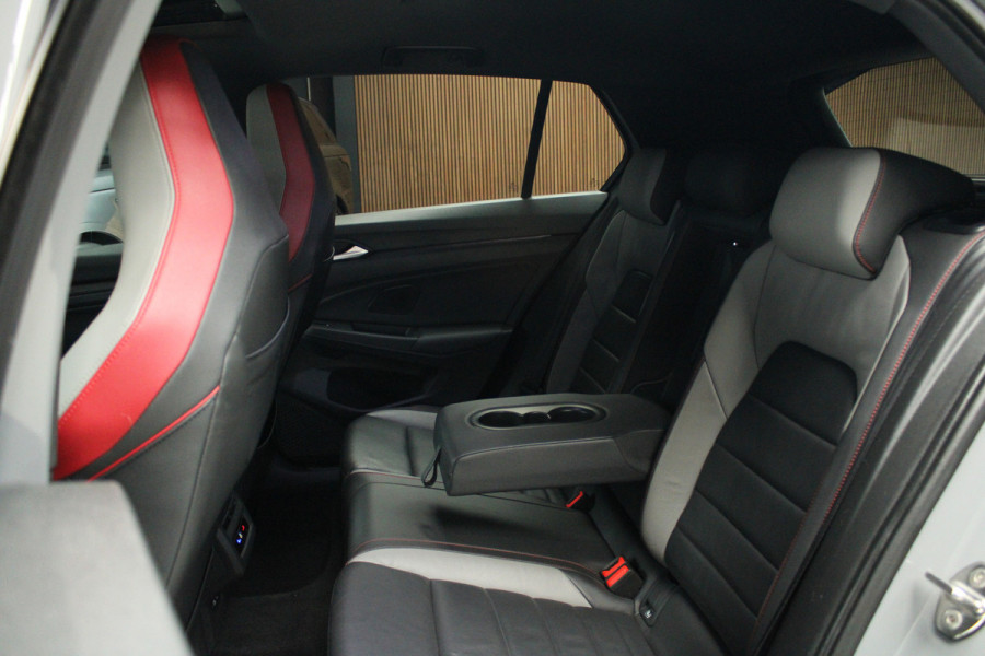 Volkswagen Golf 2.0 TSI GTI IQ light / Harman/Cardon / Panorama dak / Head up / Sfeer verlichting
