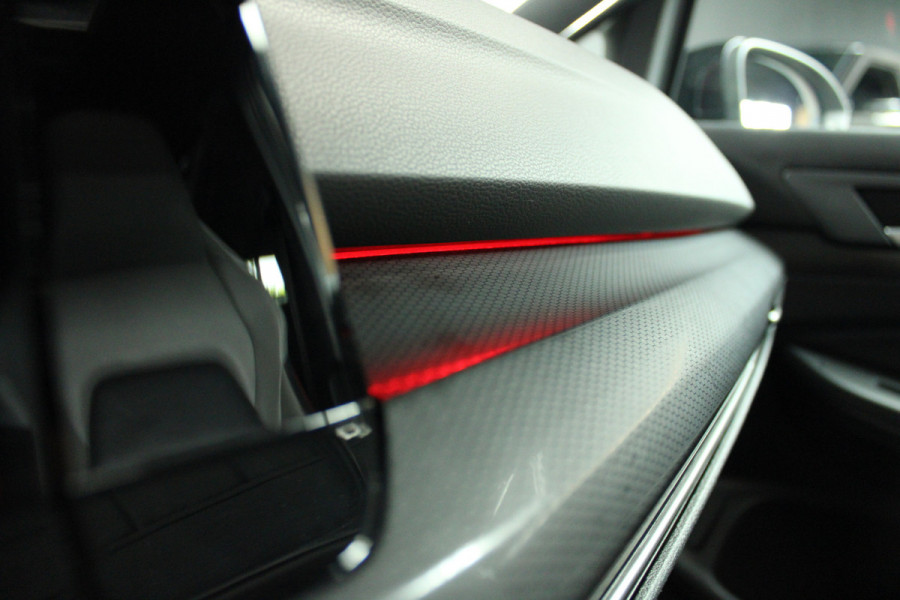 Volkswagen Golf 2.0 TSI GTI IQ light / Harman/Cardon / Panorama dak / Head up / Sfeer verlichting