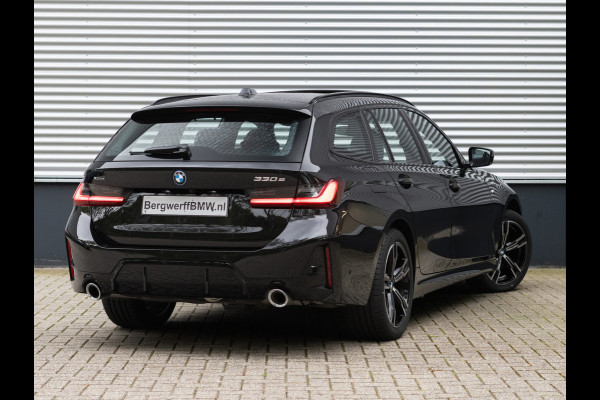 BMW 3 Serie Touring 330e xDrive M-Sport - LCI 2 - Pano - Driving Ass Prof - Trekhaak