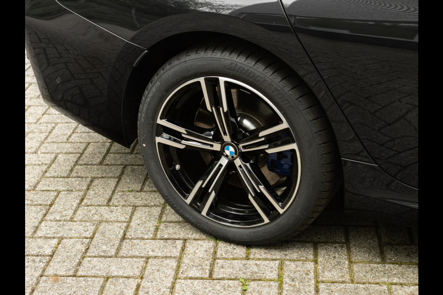 BMW 3 Serie Touring 330e xDrive M-Sport - LCI 2 - Pano - Driving Ass Prof - Trekhaak