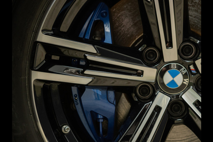 BMW 3 Serie Touring 330e xDrive M-Sport - LCI 2 - Pano - Driving Ass Prof - Trekhaak