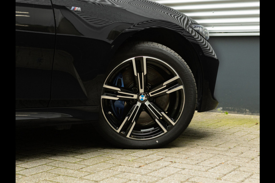 BMW 3 Serie Touring 330e xDrive M-Sport - LCI 2 - Pano - Driving Ass Prof - Trekhaak