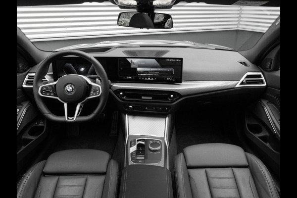 BMW 3 Serie Touring 330e xDrive M-Sport - LCI 2 - Pano - Driving Ass Prof - Trekhaak
