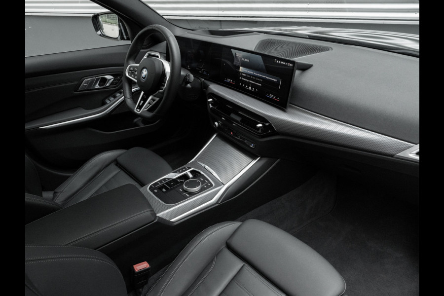 BMW 3 Serie Touring 330e xDrive M-Sport - LCI 2 - Pano - Driving Ass Prof - Trekhaak